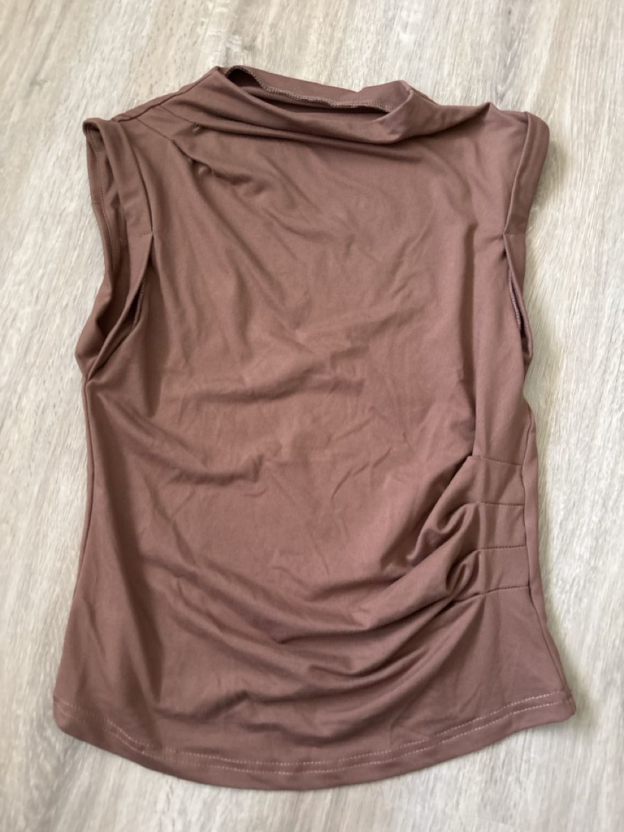 Tops: Haut sans manches stretch taille S  – Neu (gemäss Beschreibung) aus Delémont von Ma_LoU.01