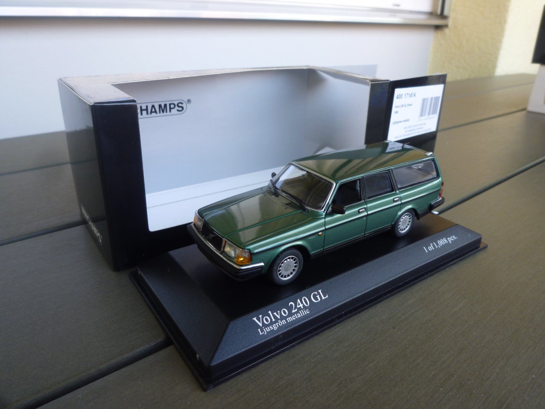 Volvo Modellini d'auto: Volvo 240 GL (1986) – Nuovo e nell'imballaggio originale da Flawil venduto da Imperiosud 6