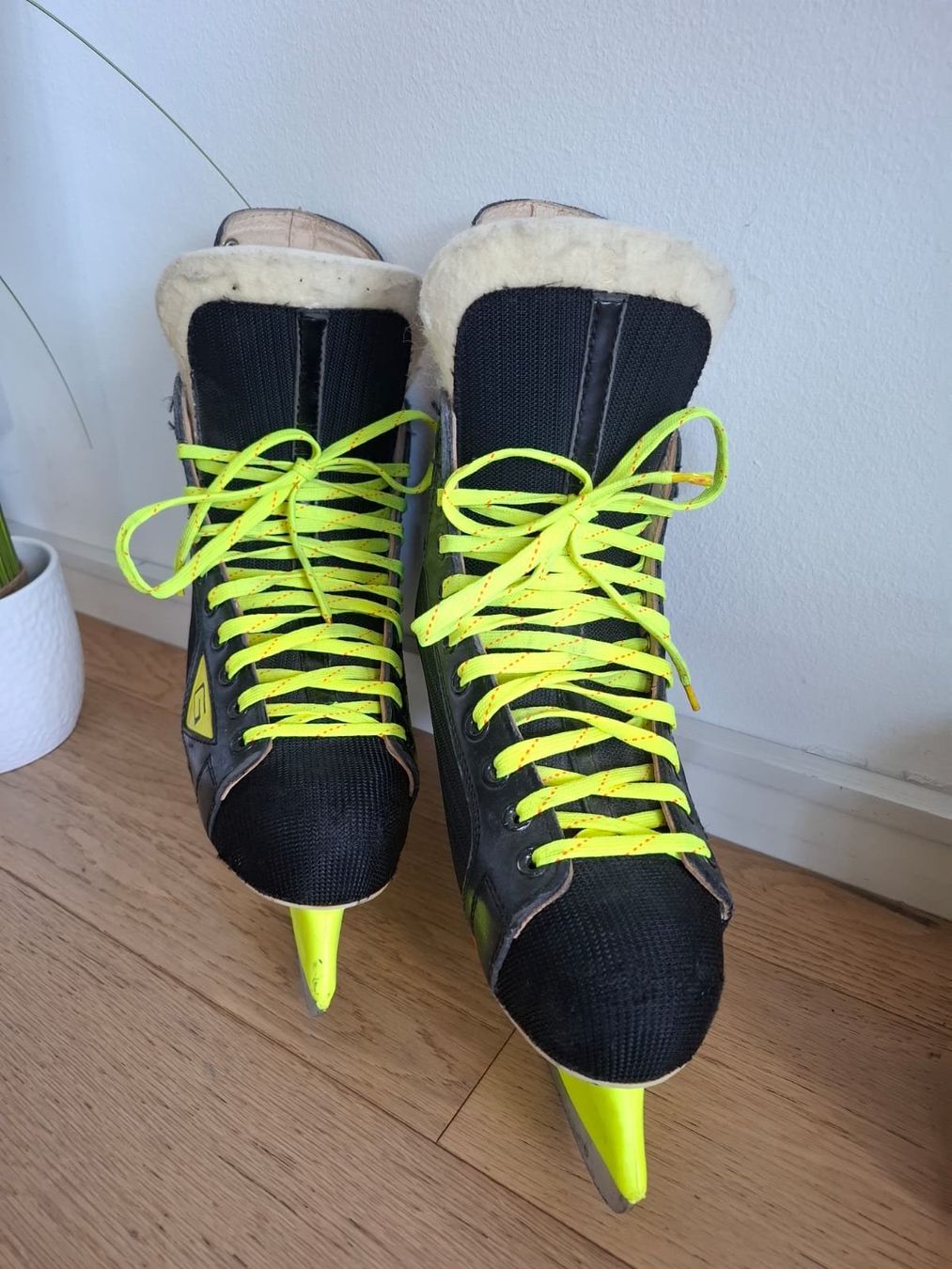 Schlittschuhe: Graf 205 Professional Eishockeyschuhe , Gr. 9 – Gebraucht aus Massagno von Michaela.F 2