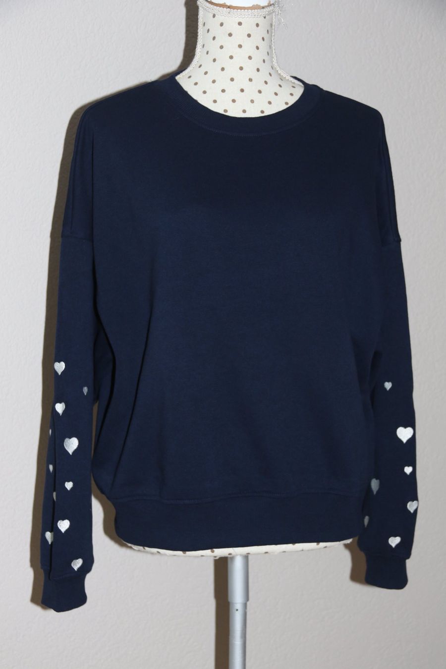 Maglioni & Felpe: Cooles Sweatshirt eher Gr.M wie neu – Nuovo (secondo la descrizione) da Oberwil-Lieli venduto da Svetlana28 2