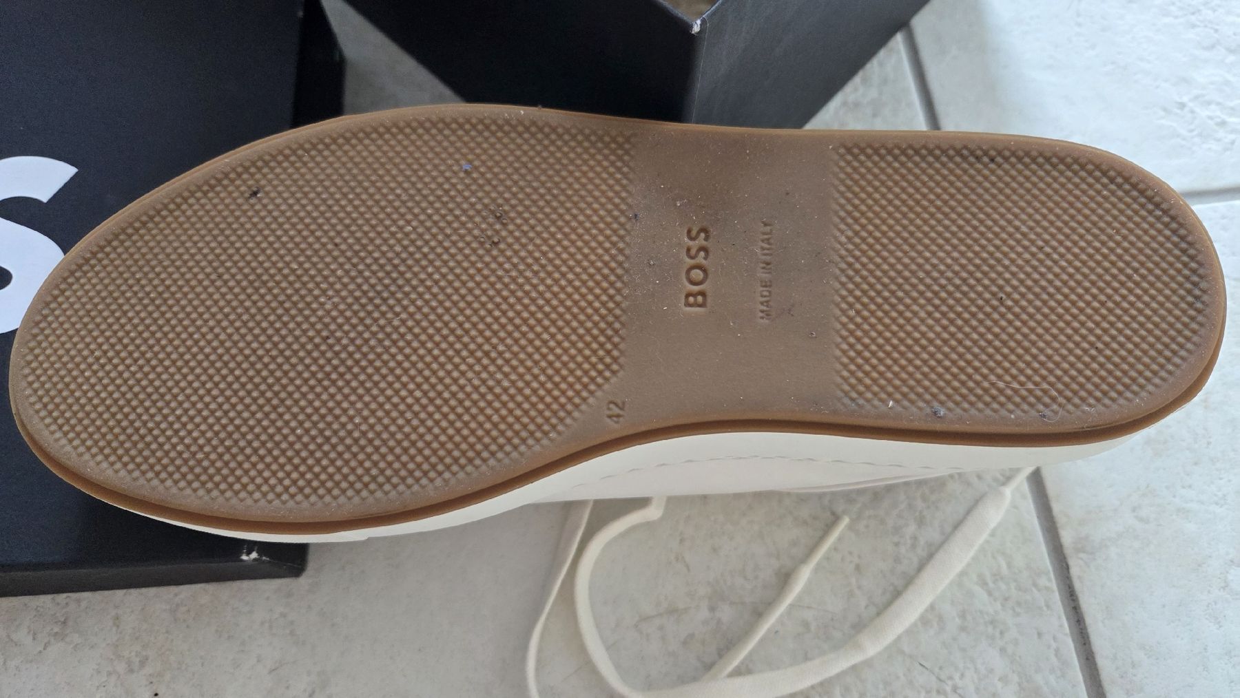 Hugo Boss Scarpe da uomo: BOSS Sneaker 'Mirage' in Offwhite – Nuovo (secondo la descrizione) da Suhr venduto da Afterburner84 2