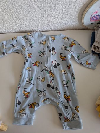 Babypyjamas – Grösse 2–4 Monate