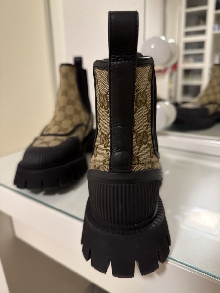 Gucci Scarpe da donna: Gucci Winterstiefel mit Monogramm neuwertig – Nuovo (secondo la descrizione) da St. Gallen venduto da TairiZ 3