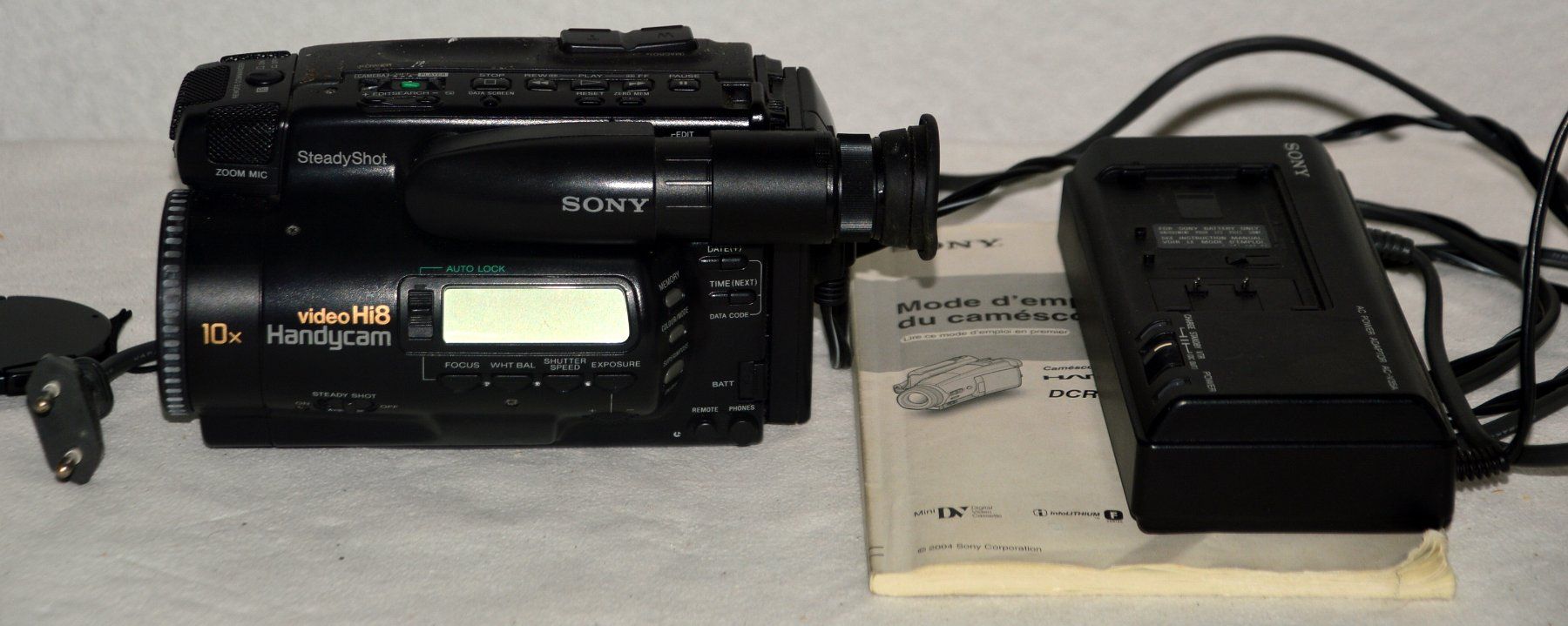 Camescope Sony HI8 CCD-TR805E - Pour Pièces - Vendu Nu (non Fonctionnel)