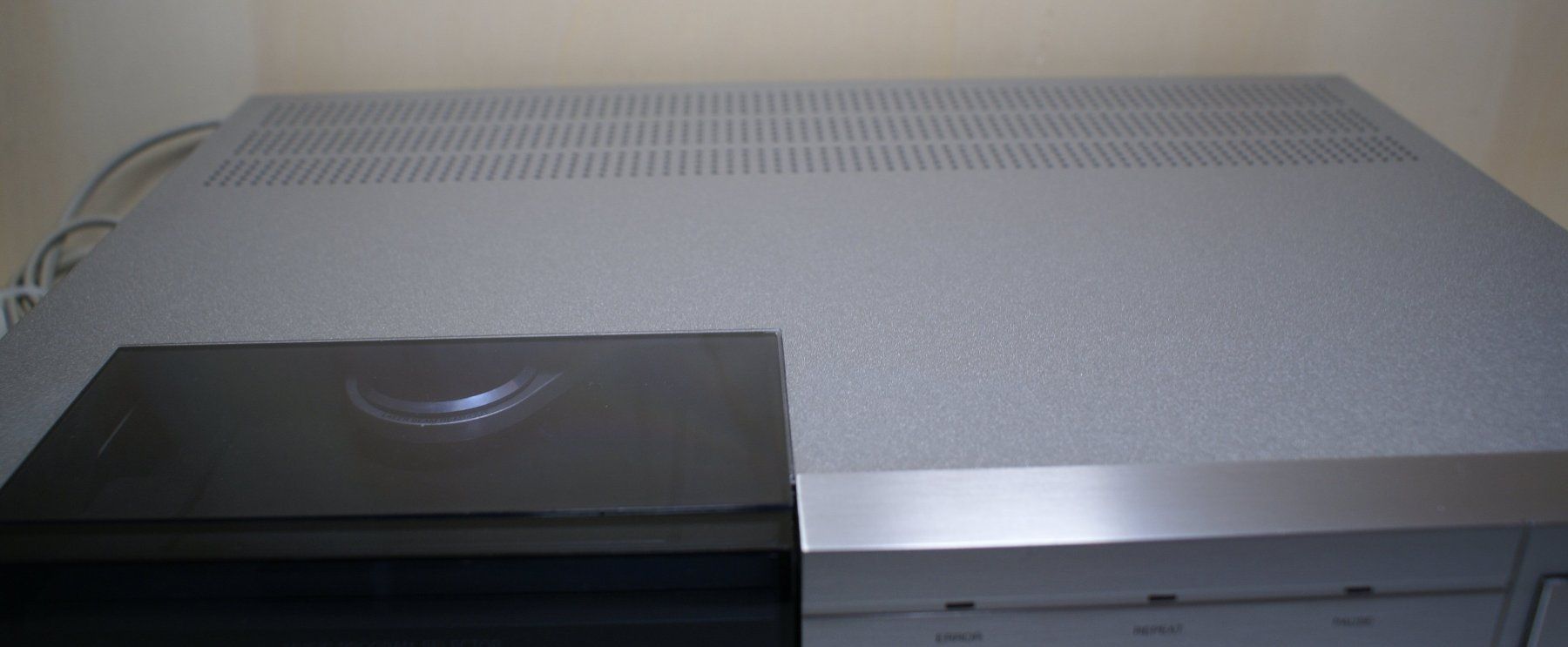 CD: Philips CD300 – Usato da Maegenwil venduto da Madfinc 4