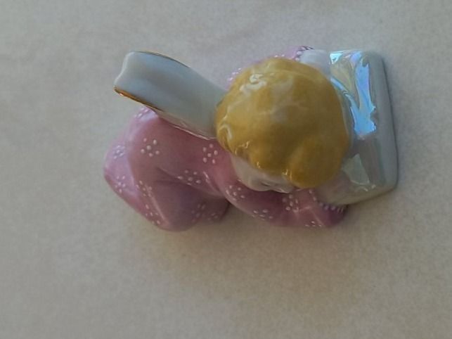Figuren: Schlafender Porzellan Engel Handbemalt – Neu und originalverpackt aus Winistorf von acreativ3 1