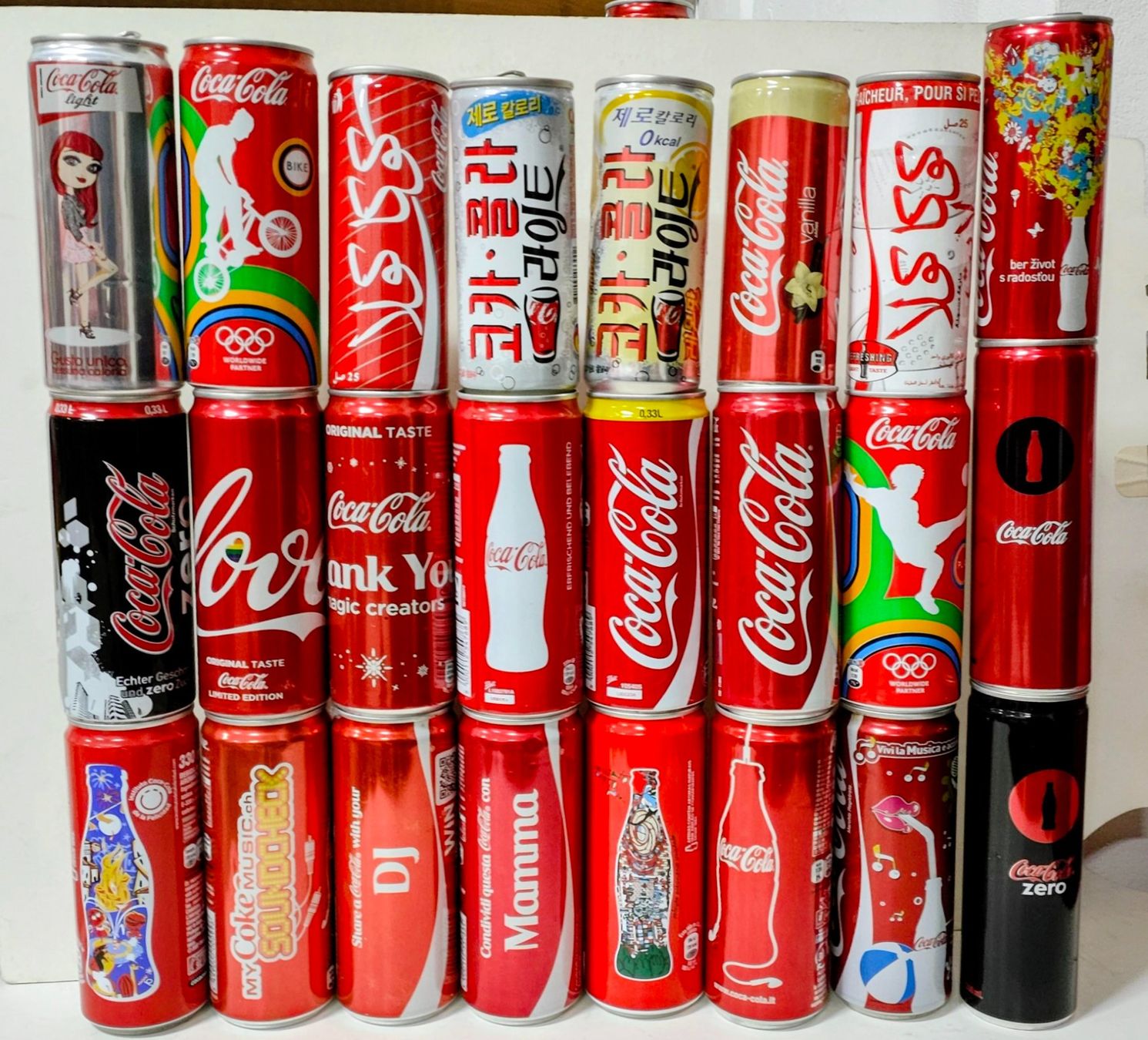 Tutte le decorazioni: 24 alte spezielle Coca-Cola  Dosen – Usato da Pfäffikon ZH venduto da Colacity