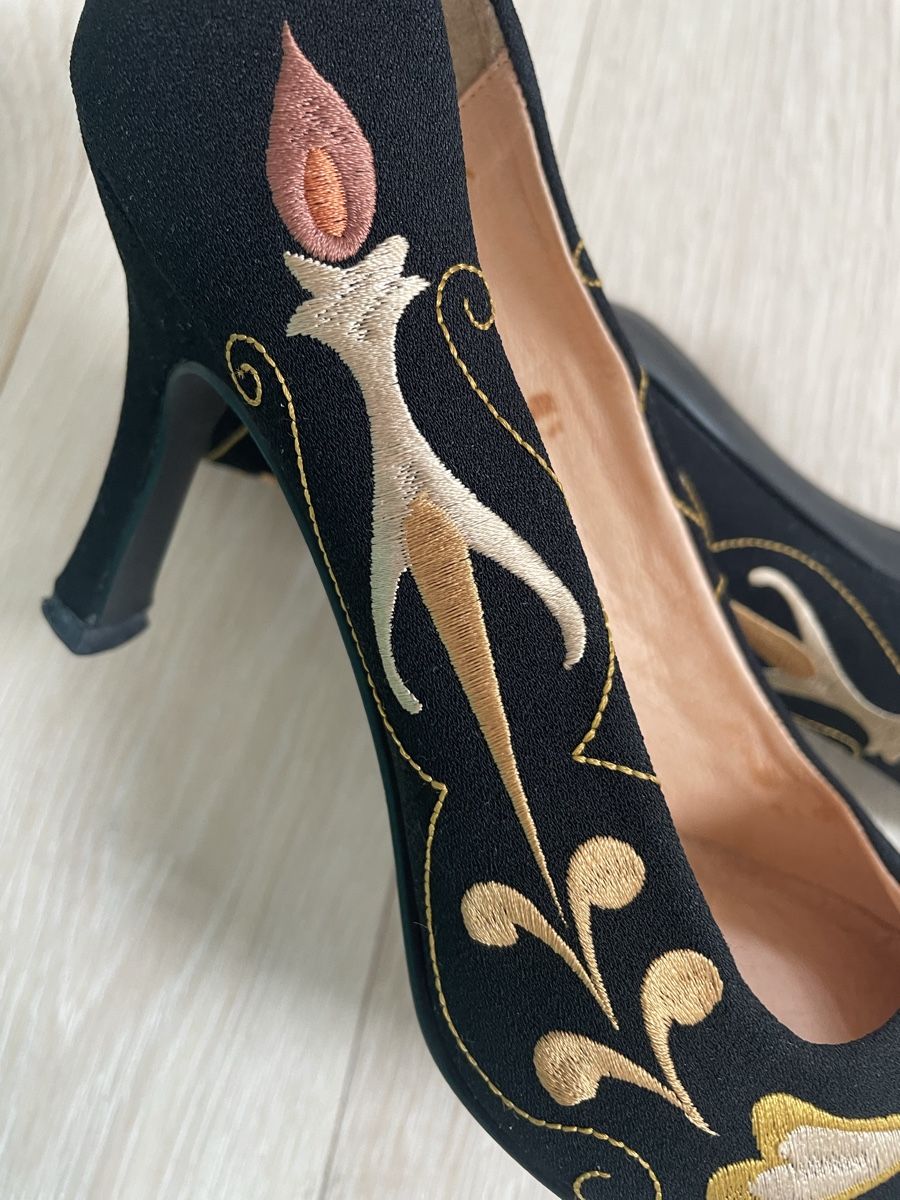 Scarpe da donna: Unique Elegant Embroidered Heels, SX Collection, Size 5.5 – Nuovo (secondo la descrizione) da Oberwil BL venduto da Stellochkas 5