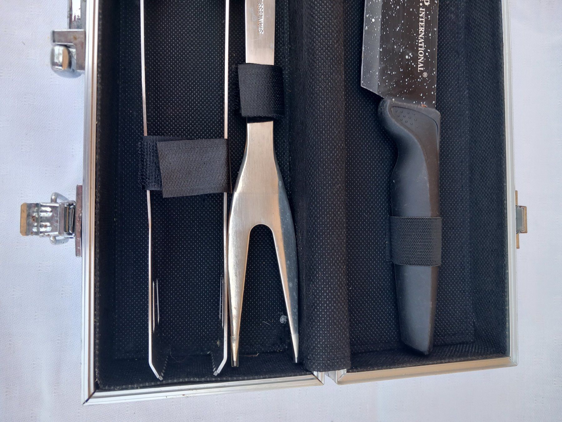 Set di posate: Grillwerkzeug-Set, Heimgebrauch, Outdoor, Picknick, Camping, – Usato da Rheinau venduto da profitronic.shop 2