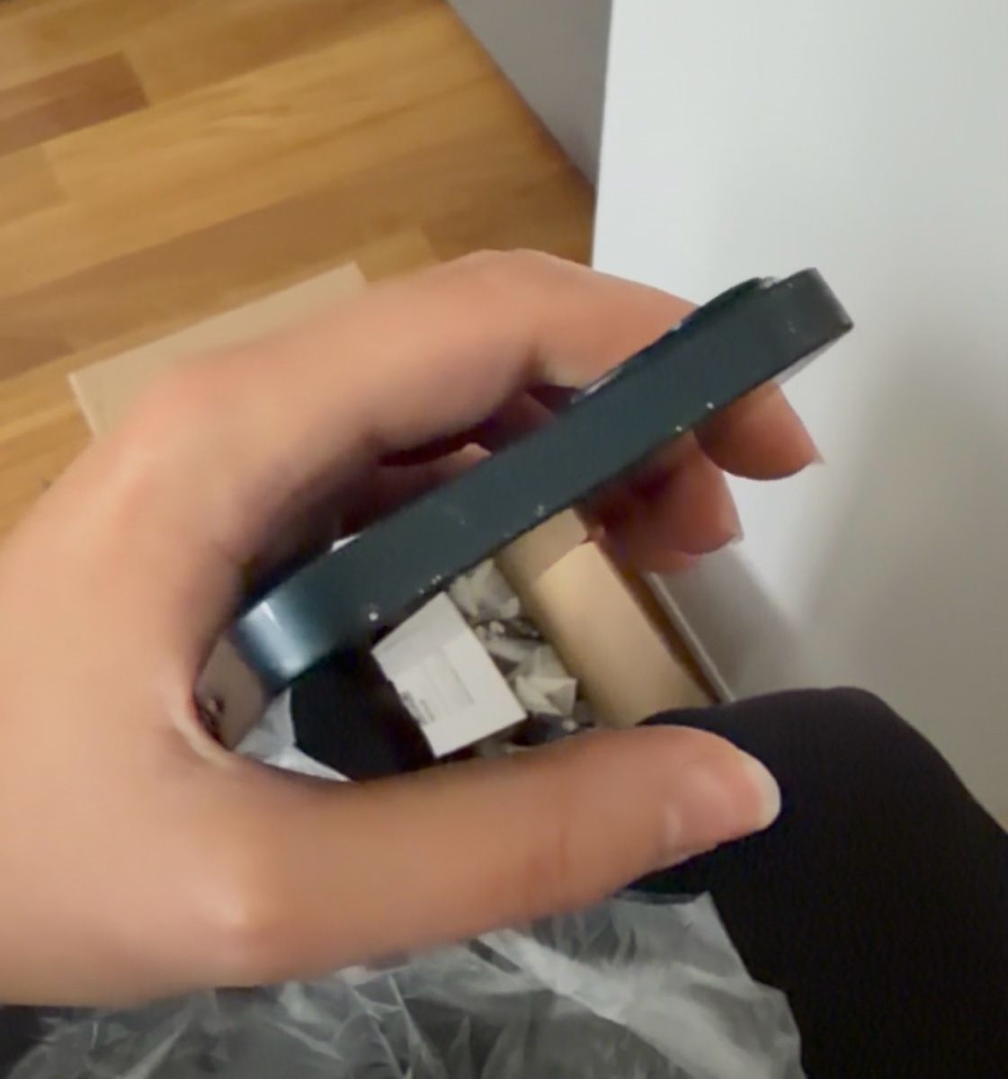 Apple Telefoni cellulari / Smartphones: Apple iPhone 13 Gebrauchsspuren gebraucht – Usato da Basel venduto da mer_w72m 3