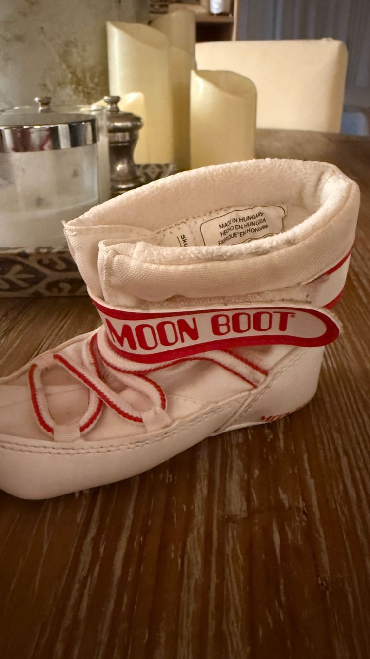Moon Boot Scarpe per ragazzi: Baby Moonboot 19 20 – Usato da Kilchberg ZH venduto da selinaonadn 2