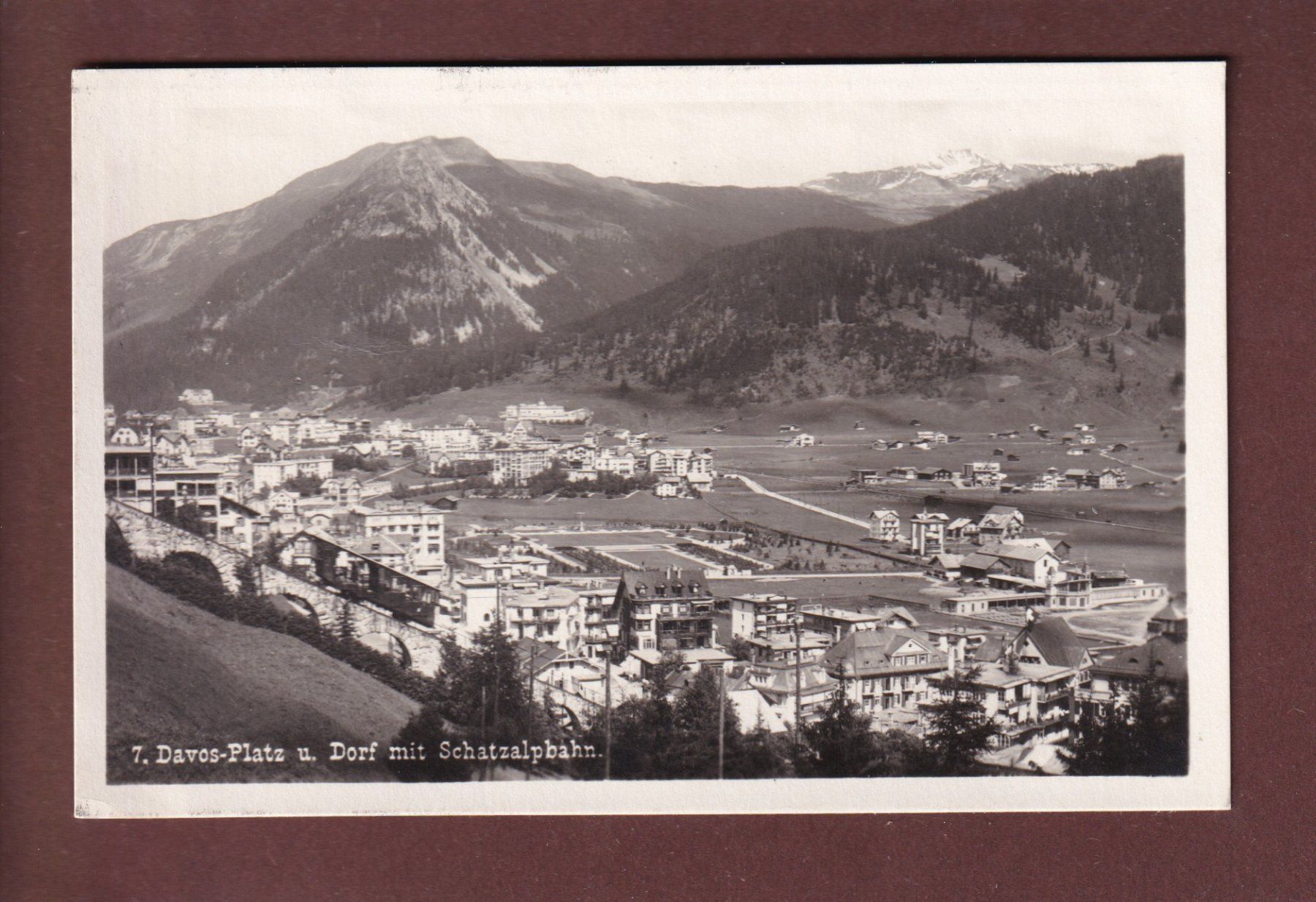 Cartoline postali: DAVOS-PLATZ und Dorf - Schatzalpbahn - 1928 – Usato da Pully venduto da nicecards