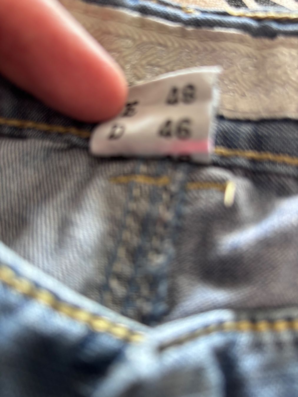 Pantalons: Bequeme Jeans Shorts 46 / L – D'occasion à Balsthal par Uroby 3