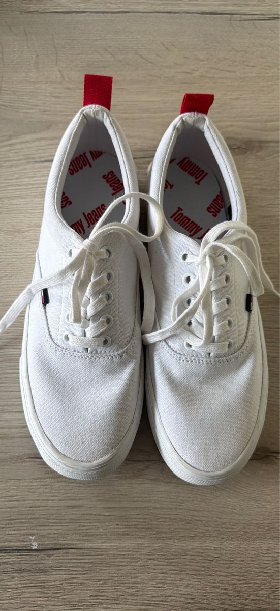 Tommy Hilfiger Scarpe da donna: Sneakers Tommy Jeans  – Nuovo (secondo la descrizione) da Möhlin venduto da mar_k5wf