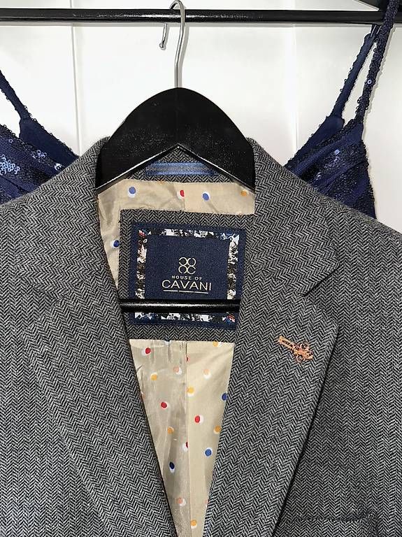Completi: Cavani anzug – Usato da Hitzkirch venduto da Oli.Fashion