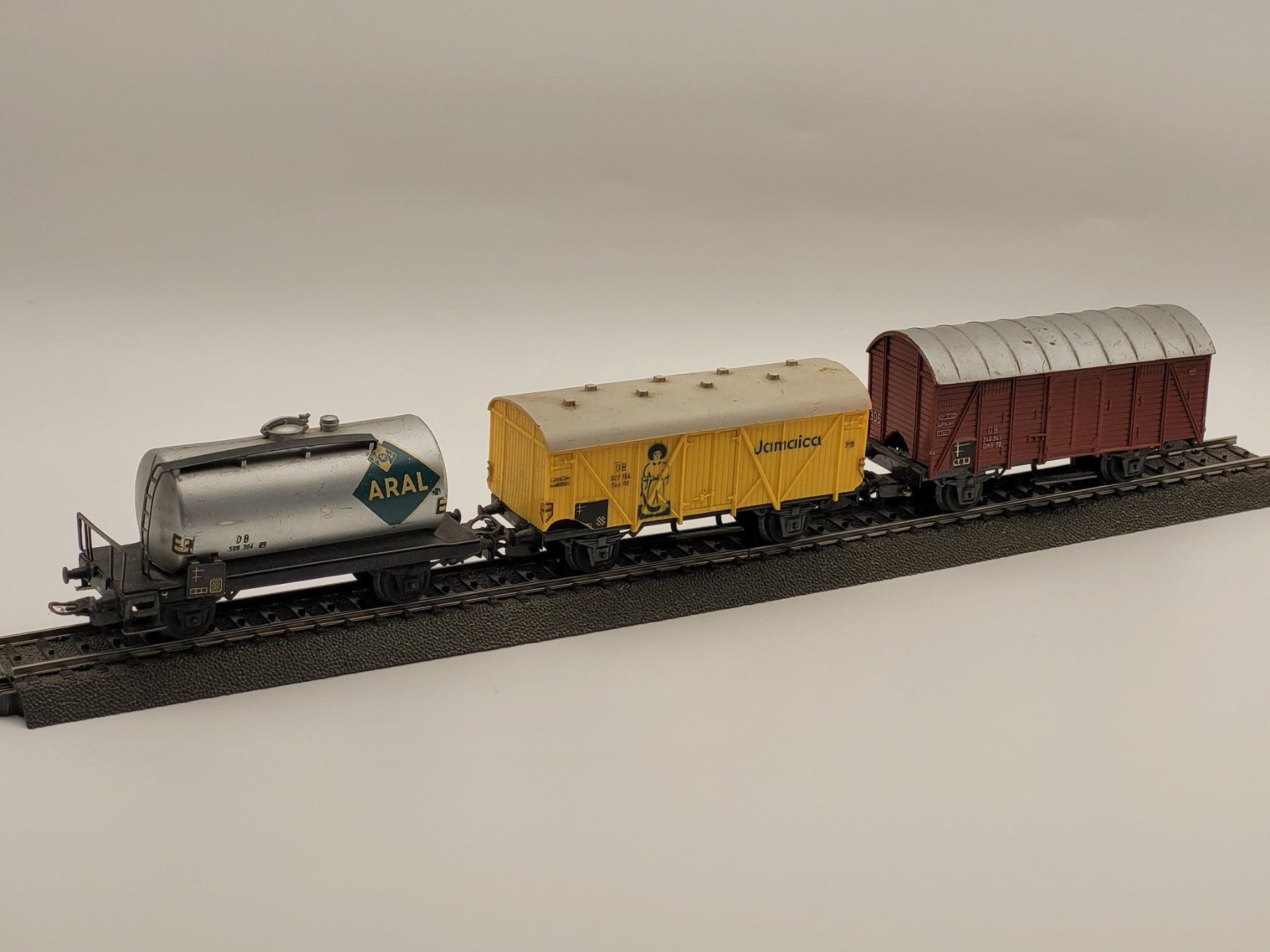 Märklin Modellini di ferrovie: Märklin H0 3 Güterwagen – Usato da Gunzwil venduto da kel_2zfz 1