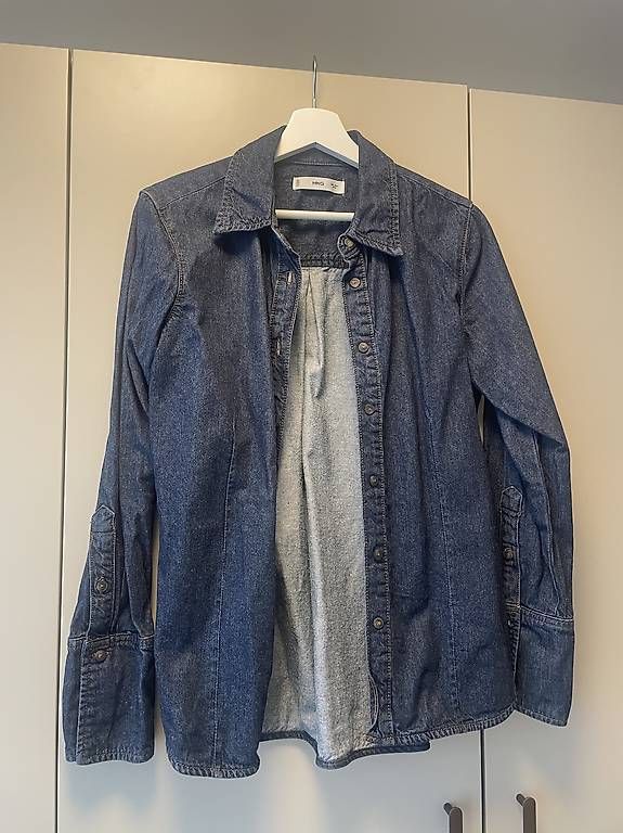 Mango Lots de vêtements: Jeansset Hose & Hemd Mango – D'occasion à Lenzburg par lejlaimamovic 2