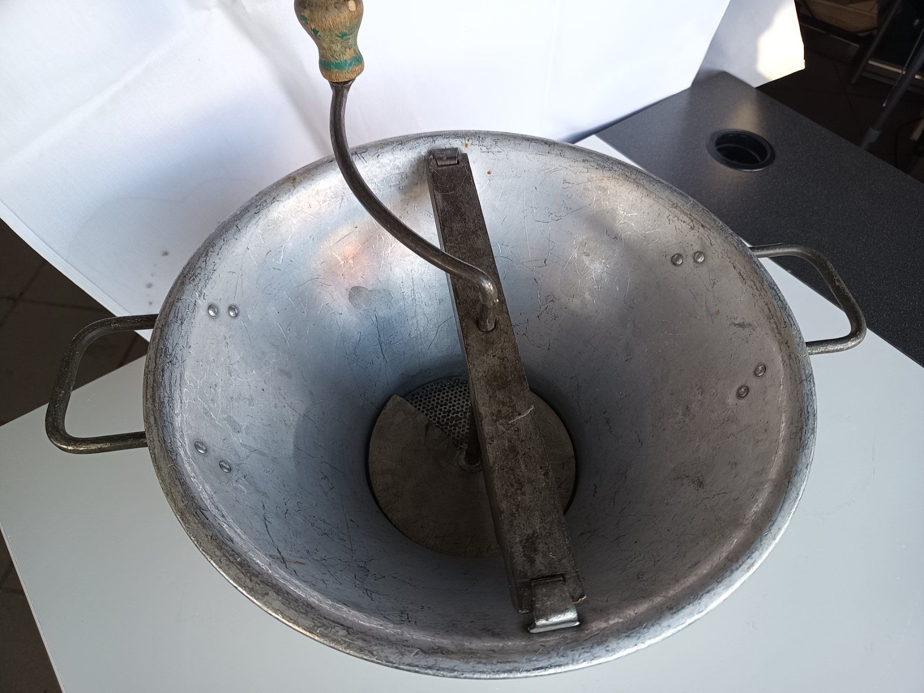 Küchengeräte: Passevite – Gebraucht aus Oberegg von A-Z.Handel.Loehrer 2