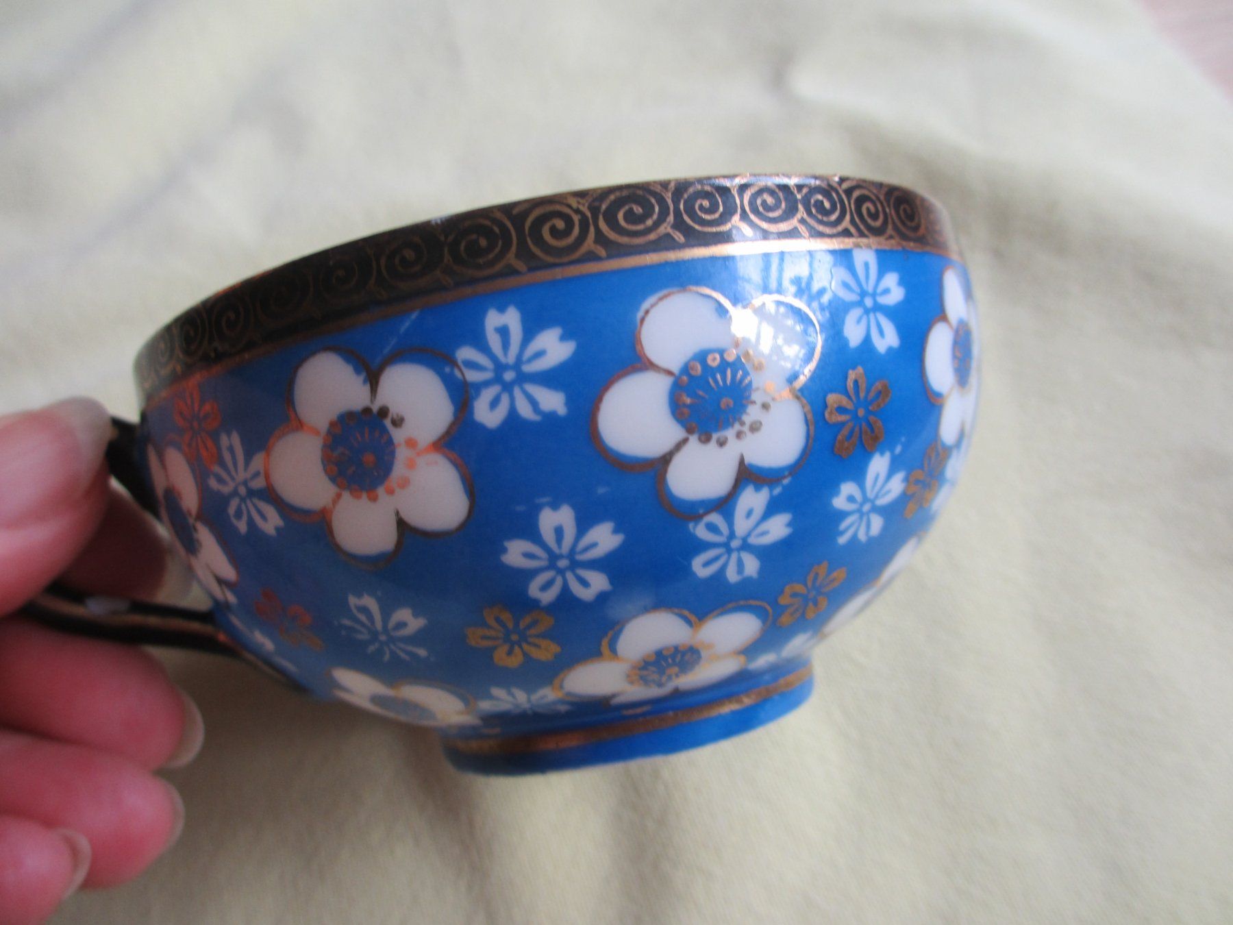 Tazze: Blaue Vintage Teetasse mit Blumenmuster ! – Usato da Herisau venduto da fan_h9qj