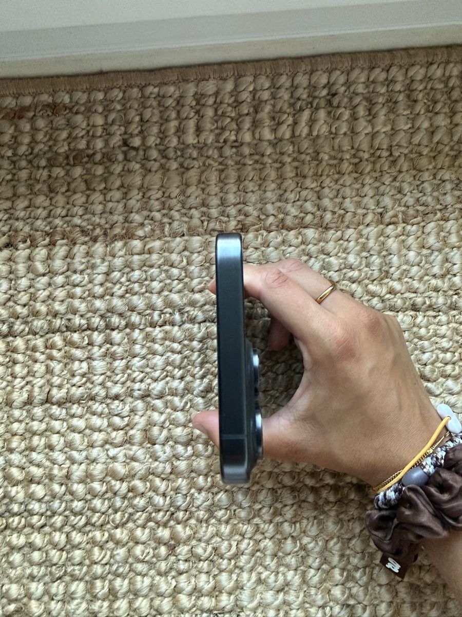 Apple Portables: Iphone 15 Pro Max 256 GB Titan schwarz – D'occasion à Rebstein par Fabsi2000 5