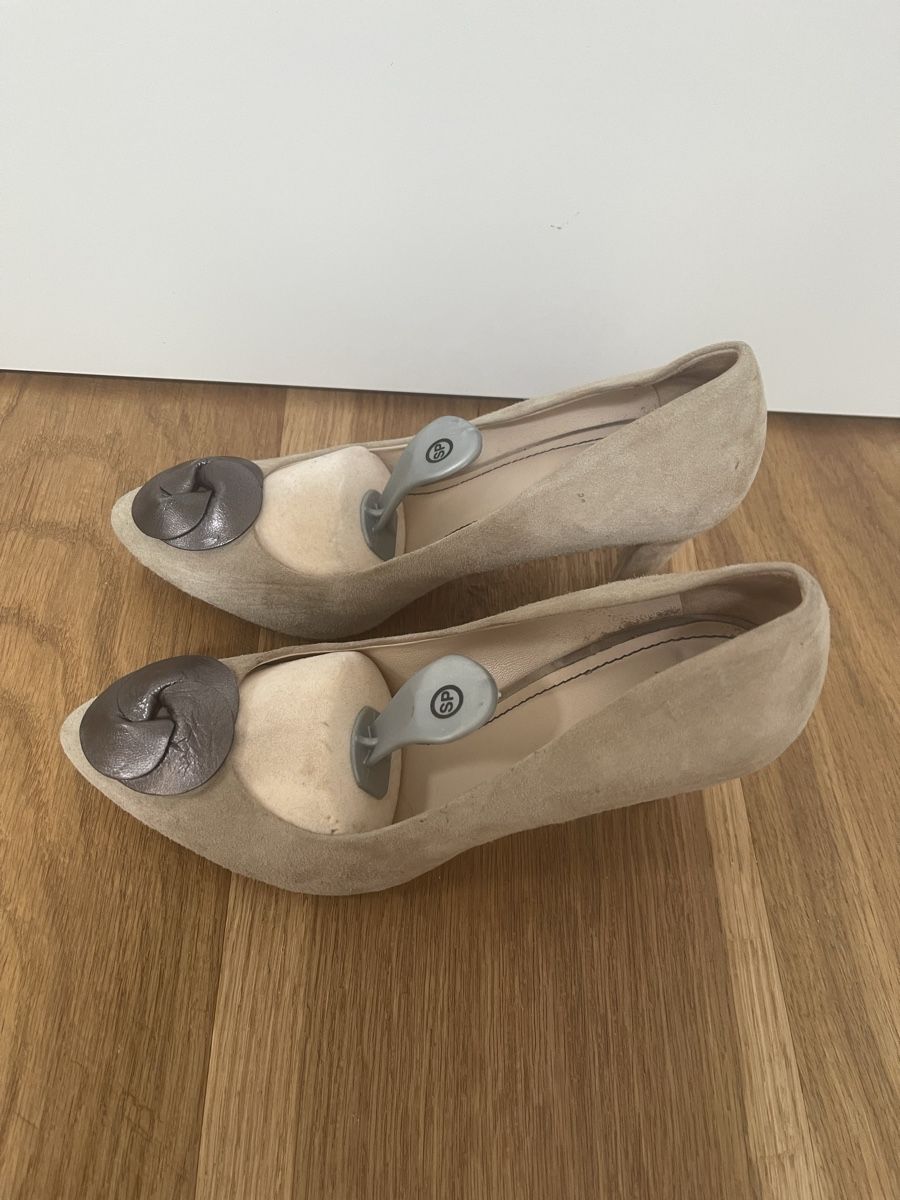 Navyboot Scarpe da donna: Pumps Wildleder gr.38 – Usato da Luzern venduto da Cyrill81