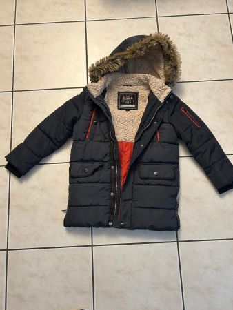 Winterjacke C&A schwarz Gr. 116, wie neu