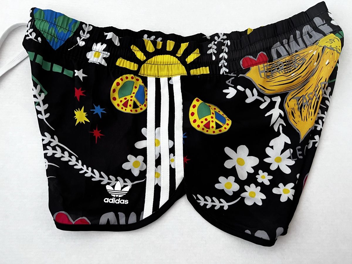 Adidas Pantaloni: Adidas Pharrell Williams Shorts M – Usato da Lausanne venduto da Nat_Sha 3