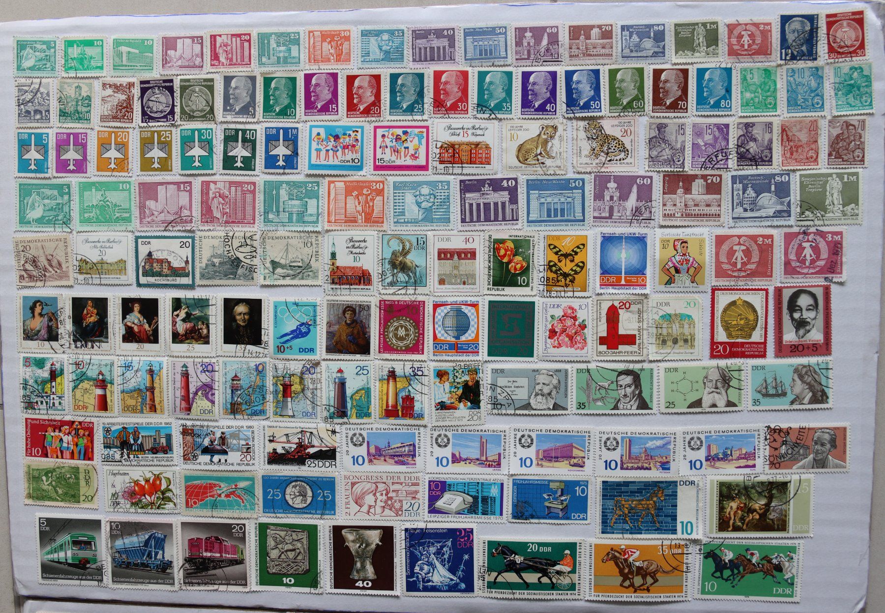 Tutti i francobolli: Briefmarken DDR – Usato da Oberentfelden venduto da lakipul 1