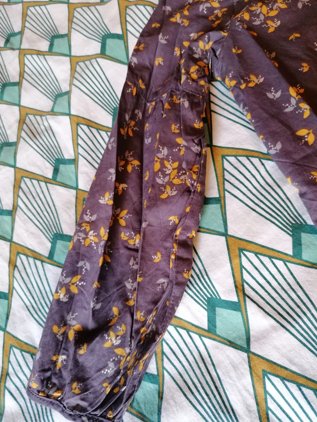 Camicette, T-shirt & Top: Chemise, blouse, top,haut – Usato da Montcherand venduto da petiteoune75 5