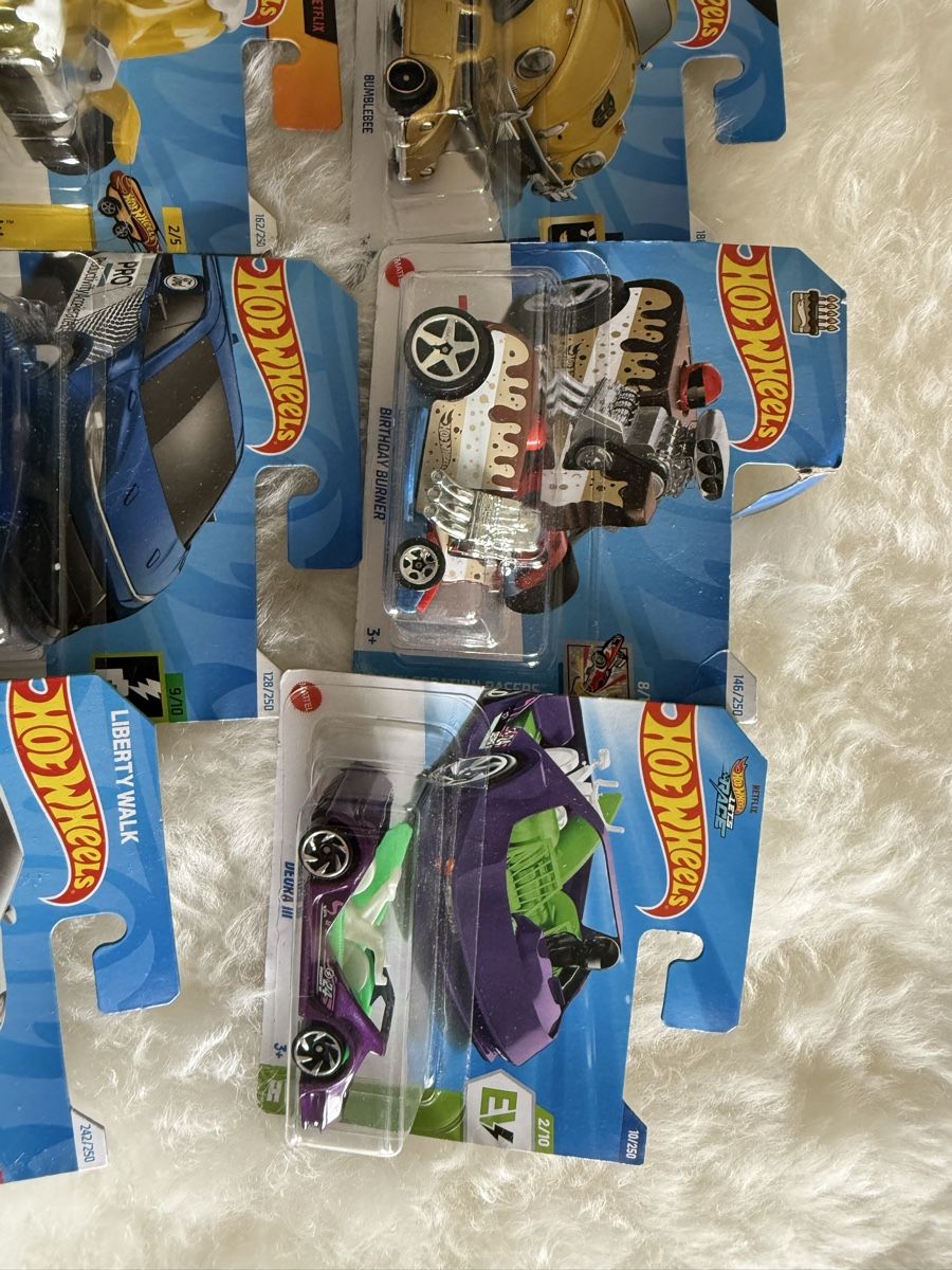 Hot Wheels Giocattoli: 14 neue Hot Wheels / Autos – Nuovo e nell'imballaggio originale da Olten venduto da ale_nb2x 7