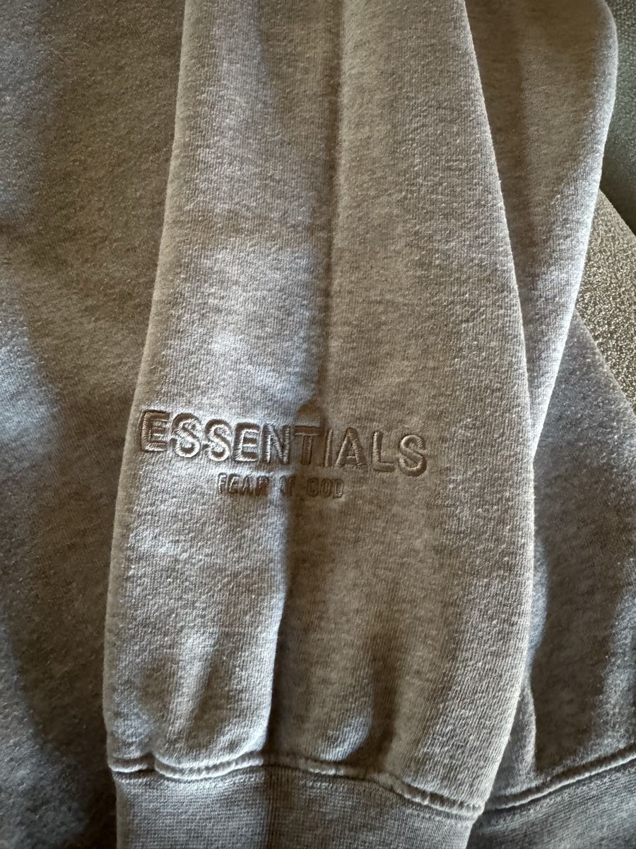 Fear of God Pulls & Sweat-shirts: Sweatshirt ESSENTIALS grey Grösse L  – D'occasion à Bern par na.laa 2