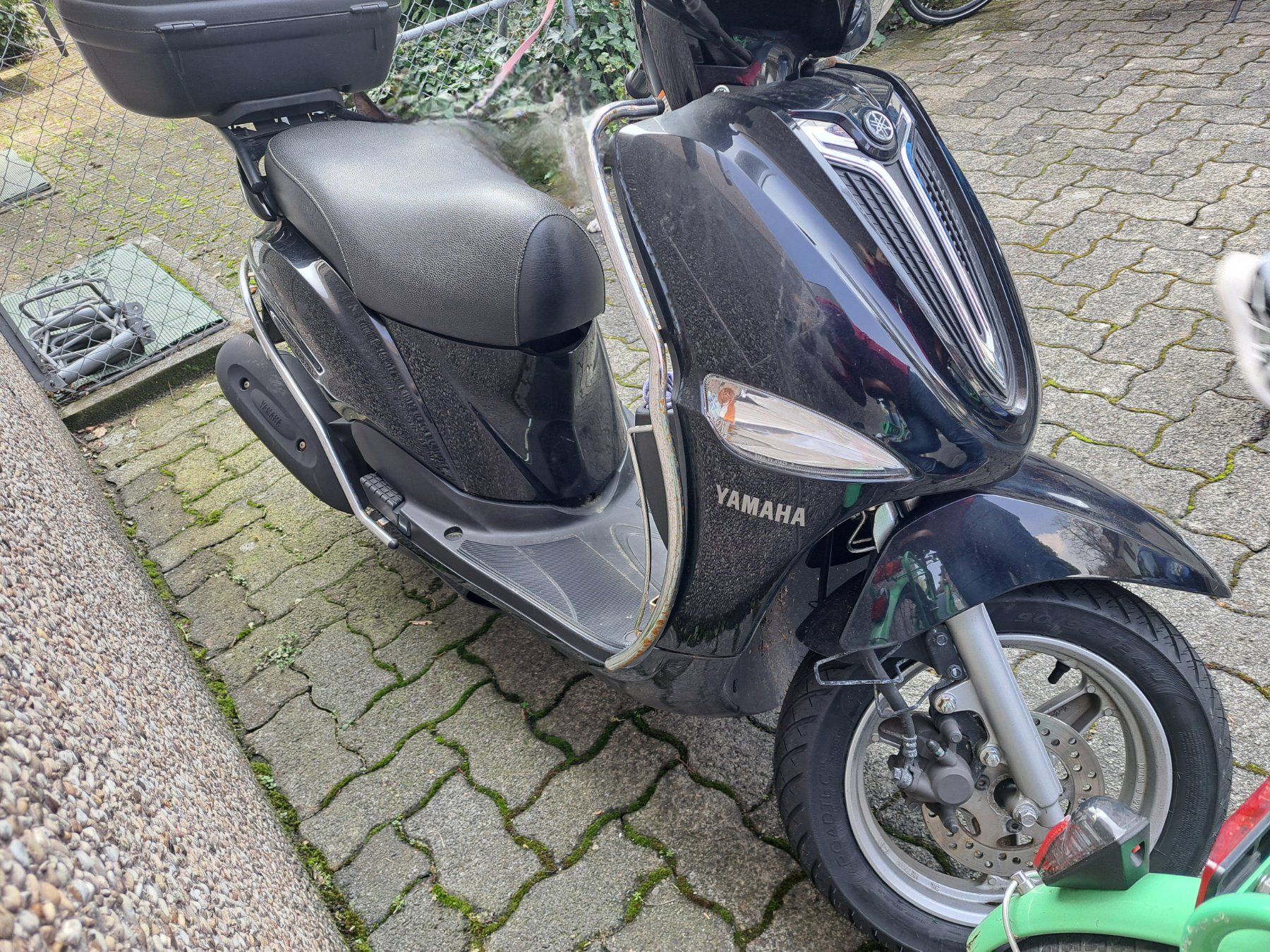 Yamaha Scooter: Yamaha D'elight – Usato da Luzern venduto da vik_b9fd 5