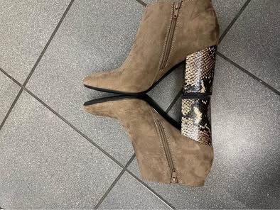 Damenschuhe: Stiefeletten und Tasche Schlangenmuster – Neu (gemäss Beschreibung) aus Olten von sae_82z2 6