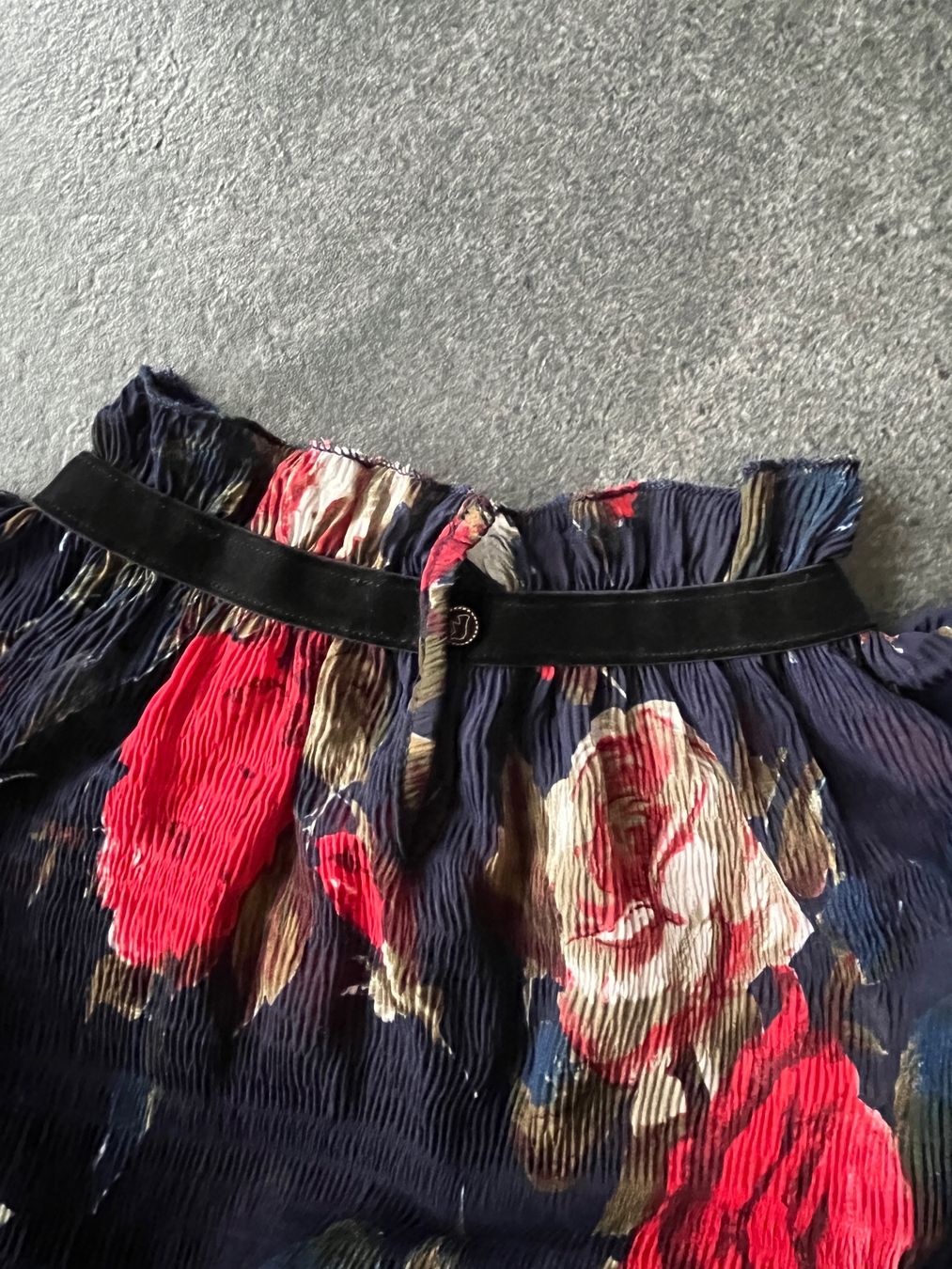 Vestiti: Damen mit Marineblauem Blumenmuster - Größe L – Usato da Kilchberg ZH venduto da Ch.C 2