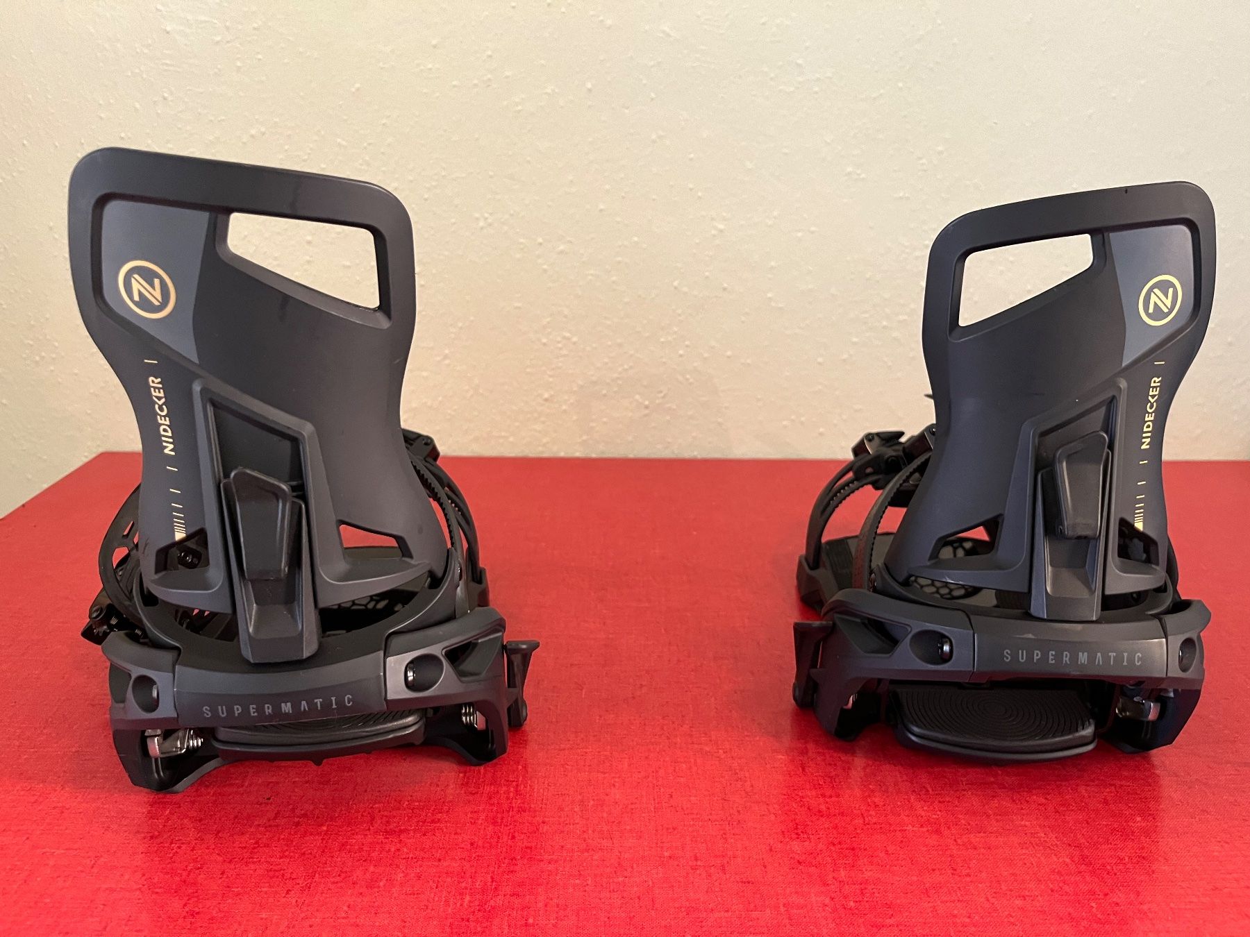 Nidecker Fixations: Nidecker Supermatic 2023/2024 Black M – D'occasion à Zürich par  1