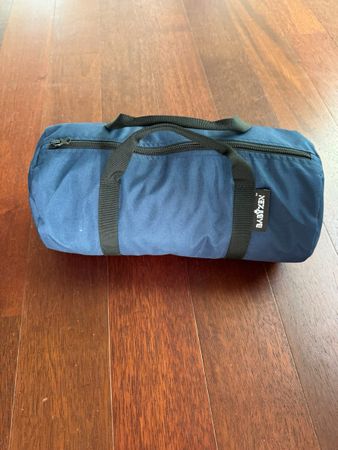 BABYZEN blue duffel bag good condition
