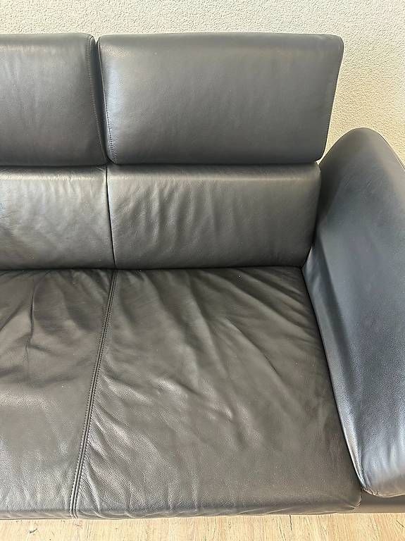 Divani: Modernes 2-Sitzer Sofa aus Kunstleder in Schwarz – Usato da Obernau venduto da Arche_Noah_Brocki 6