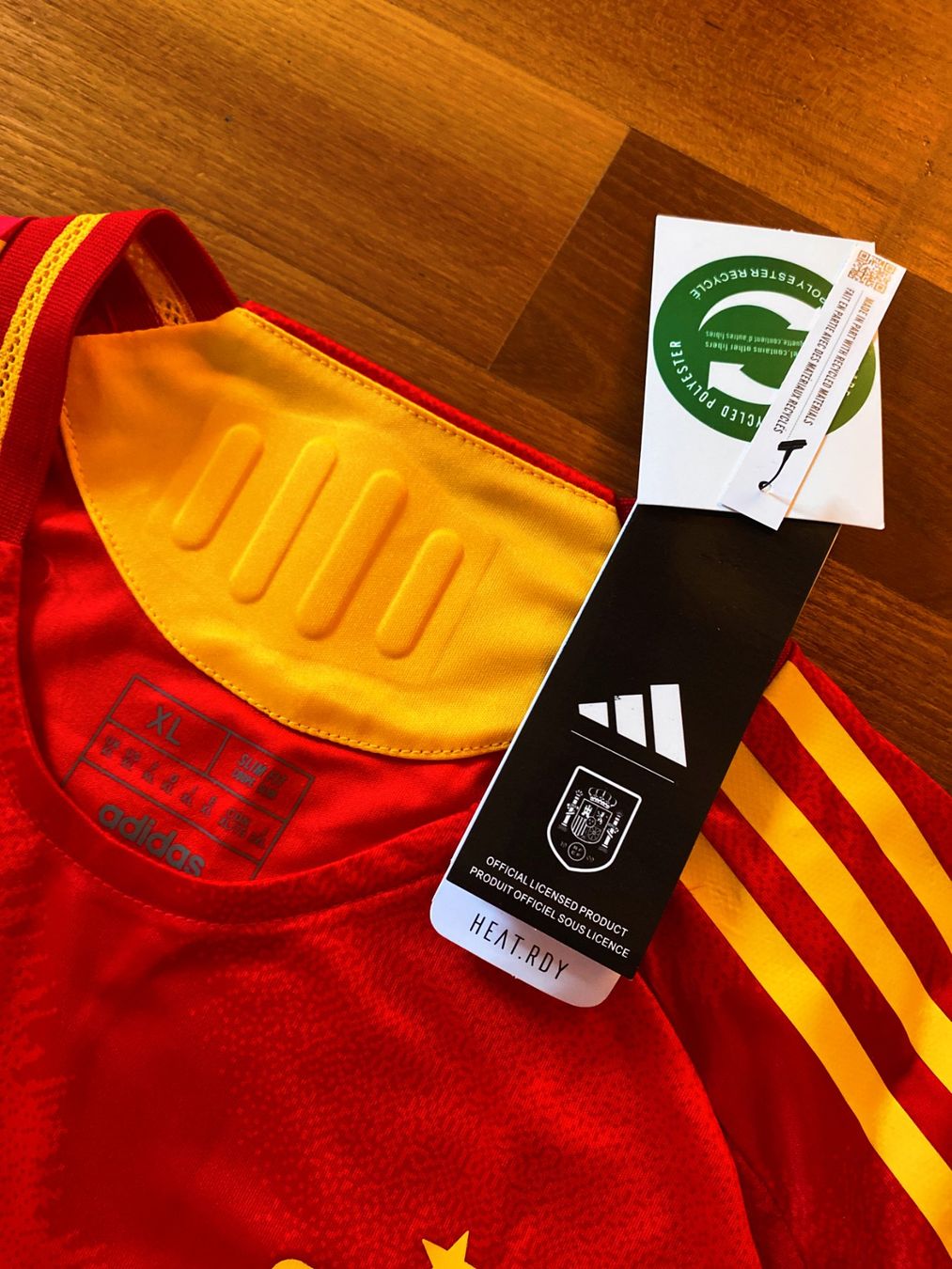 Adidas Leibchen & Hosen: Lamine Yamal Euro 2024 final- Spain player version jersey – Neu und originalverpackt aus Genève von  7