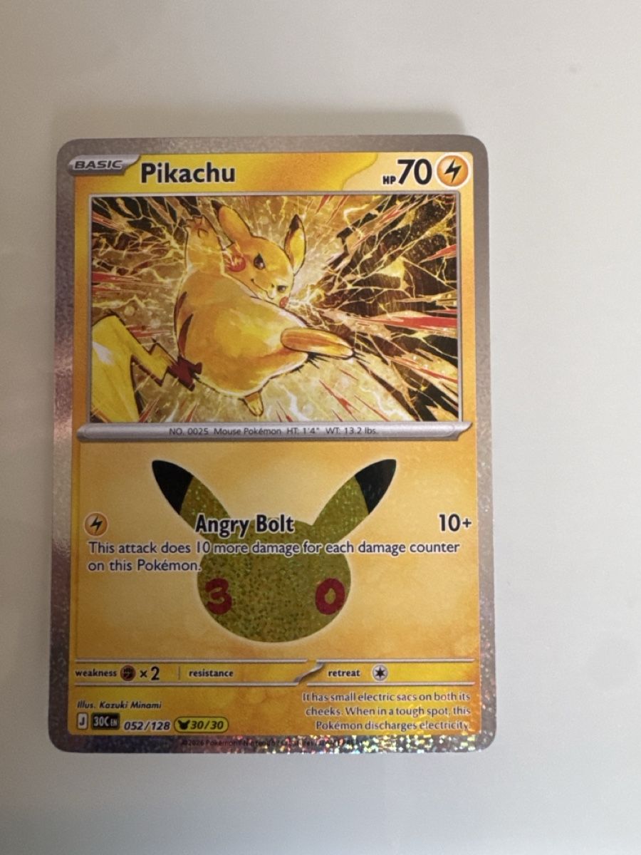 Pokémon Carte collezionabili: Pikachu 30th celebration pokemon  – Nuovo (secondo la descrizione) da Effretikon venduto da lui_75tp