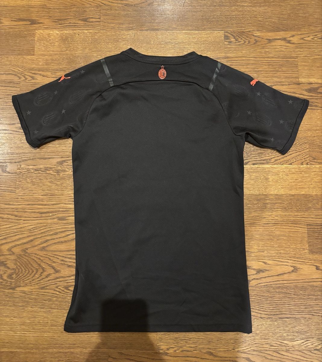 Puma Canottiere & Pantaloni: AC Milan 21/22 Thirt Kit – Nuovo (secondo la descrizione) da Hirzel venduto da leandro_. 3