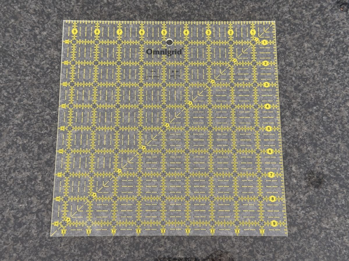 Sonstiges Schreiben & Zeichnen: Hochwertige Omnigrid Patchwork-& Quilt-Lineale im Set - Zoll – Gebraucht aus Merenschwand von stardust.12