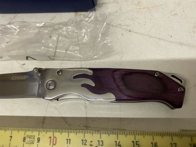 Posate: schönes edles Messer Holzgriff lila – Nuovo e nell'imballaggio originale da Necker venduto da liq24 2