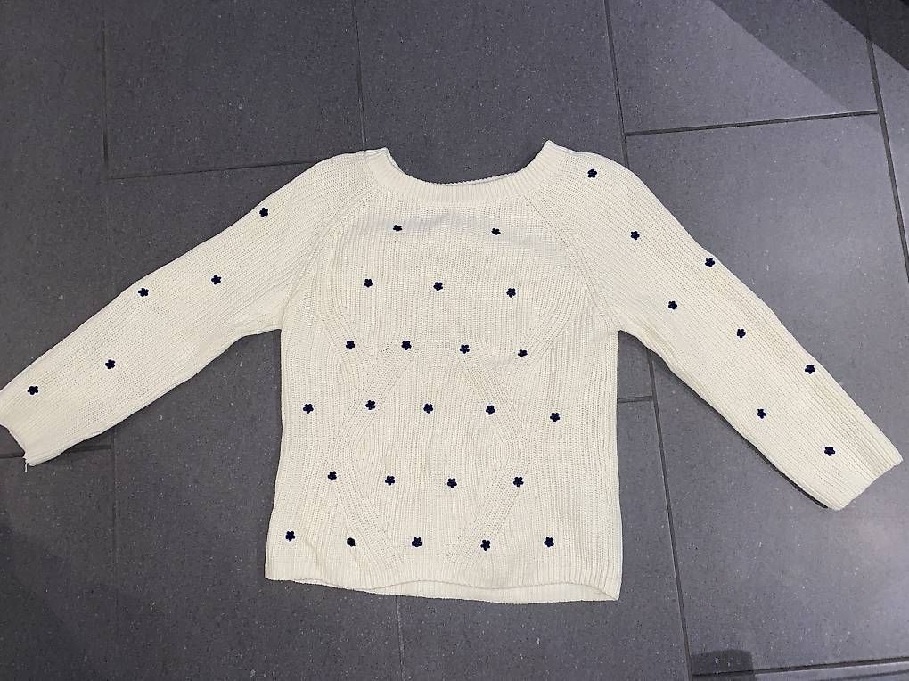 Maglioni & Felpe: Damen Strickpullover, creme mit Blumen, Grösse 38, Top! – Usato da Oberrohrdorf venduto da Desteny1