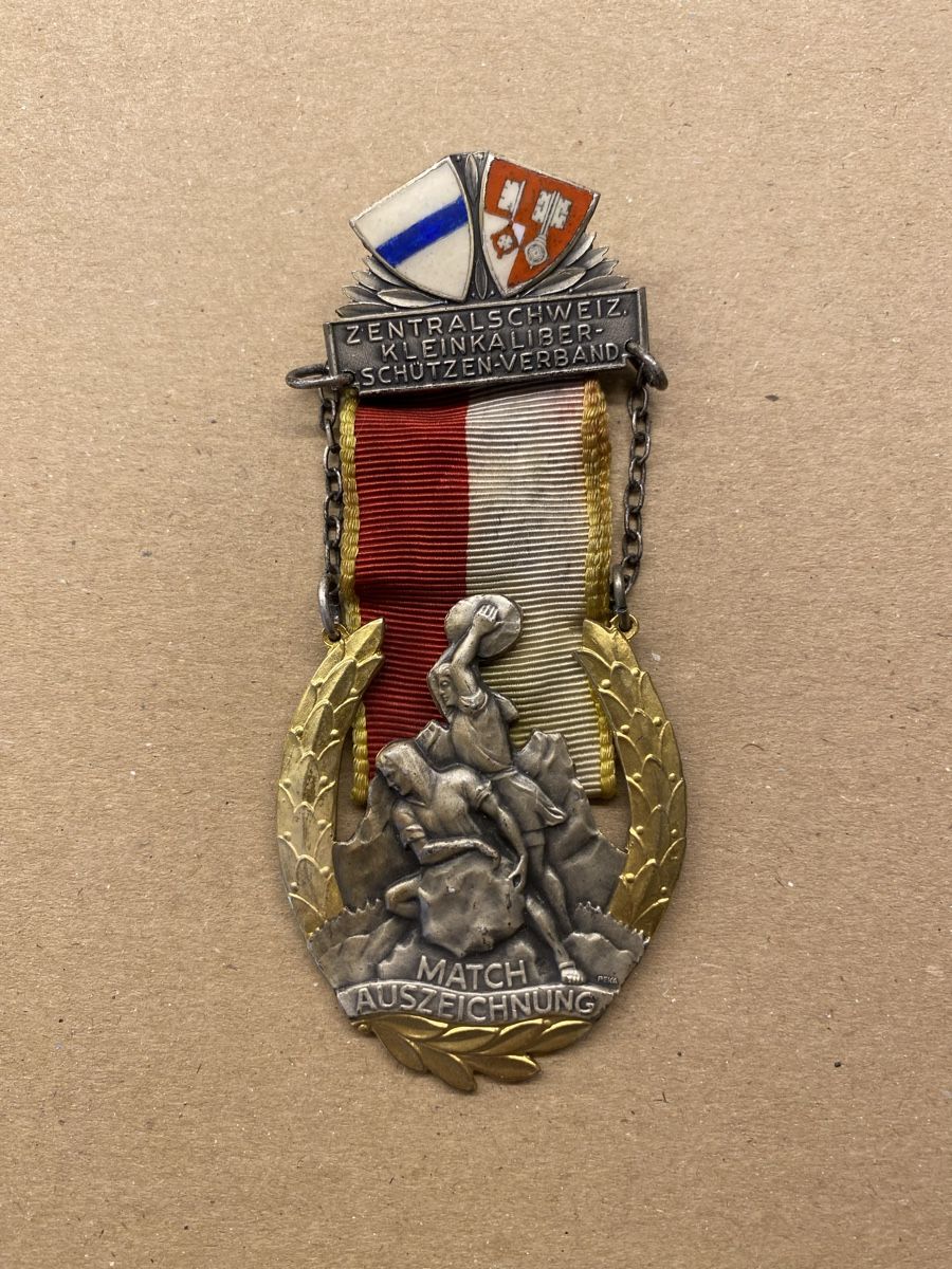 Medaglie: Zentralschweizer Kl Kal Schützenverband – Usato da Nusshof venduto da Cardinal7
