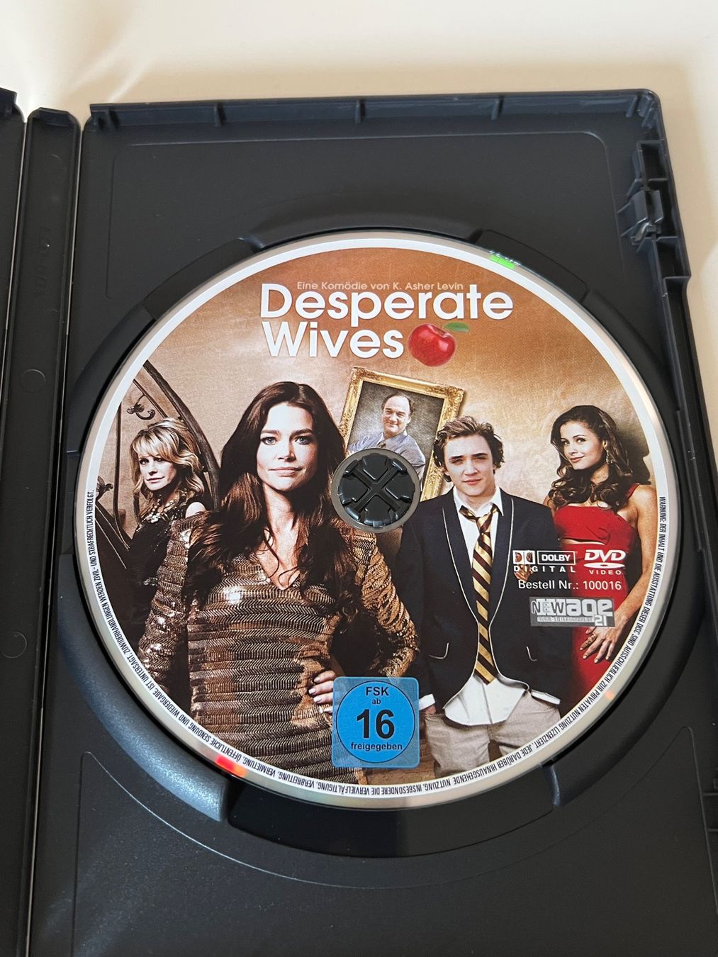 Tutti i DVDs: Desperate Wives DVD – Usato da Altstätten SG venduto da sheamus 2