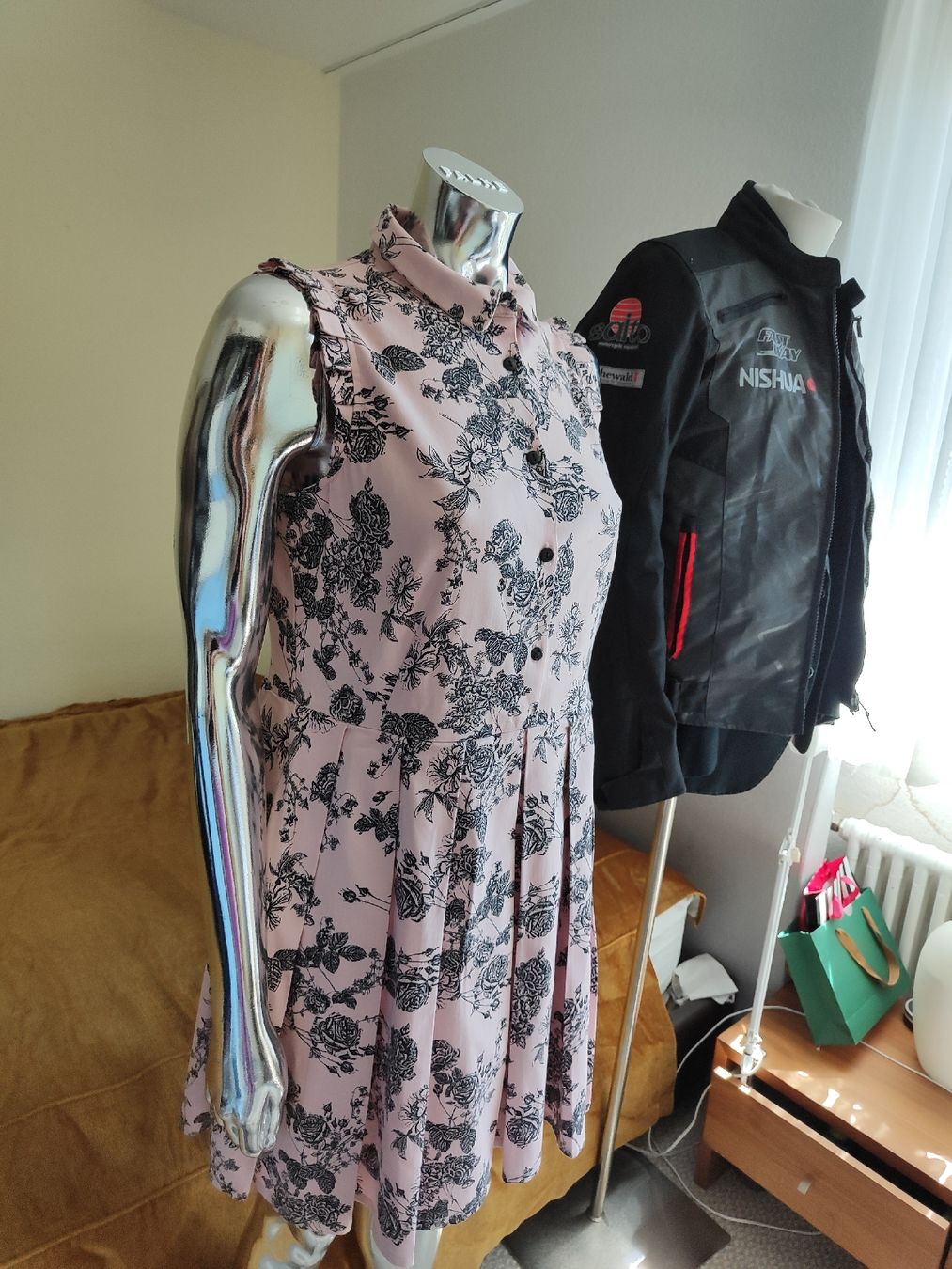 Vestiti: sommerkleid gr 38 – Usato da Langnau am Albis venduto da Judithsebi 4