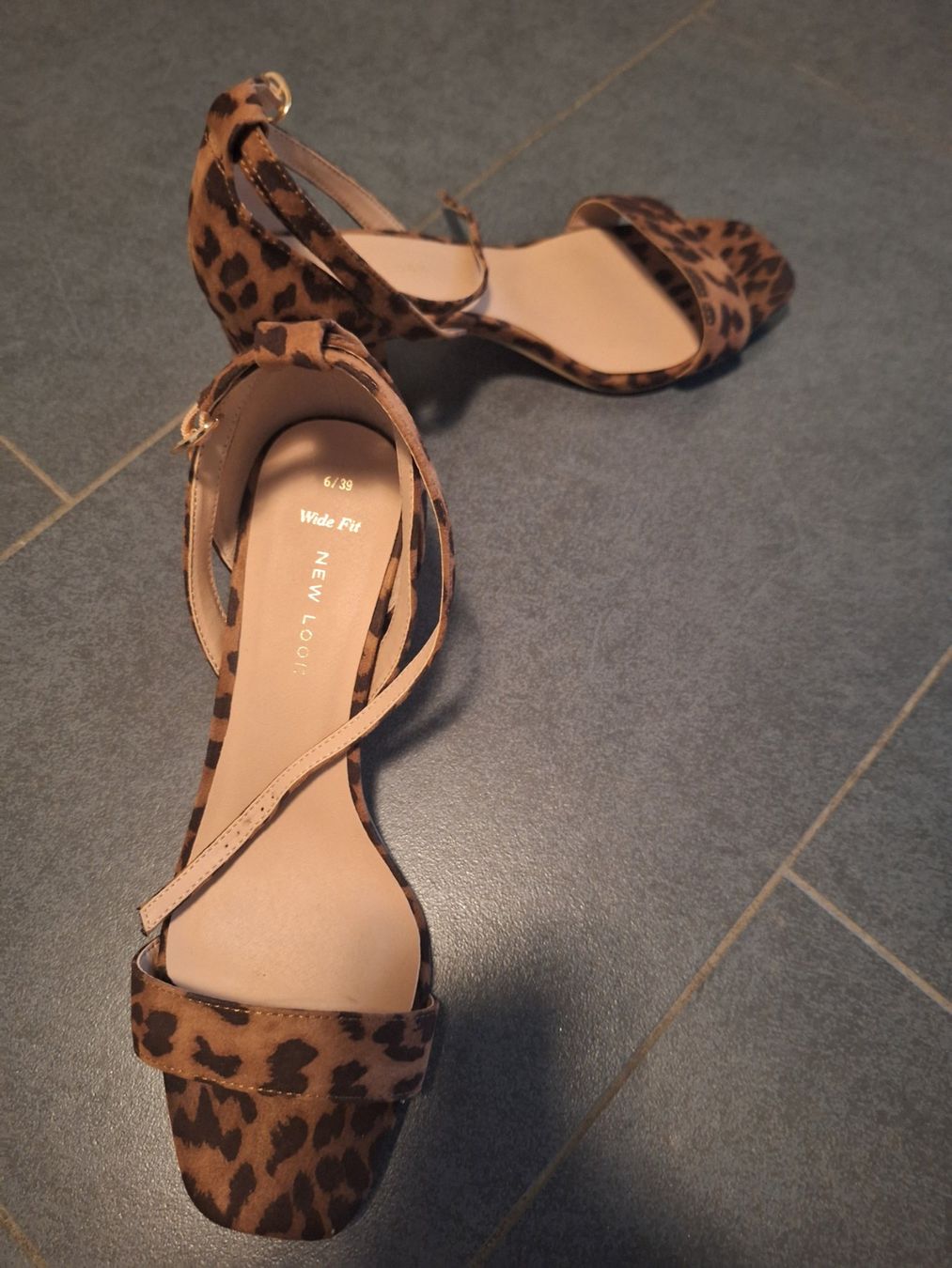 New Look Scarpe da donna: New Look Sandals 39 – Usato da Zürich venduto da agn_2txn 1
