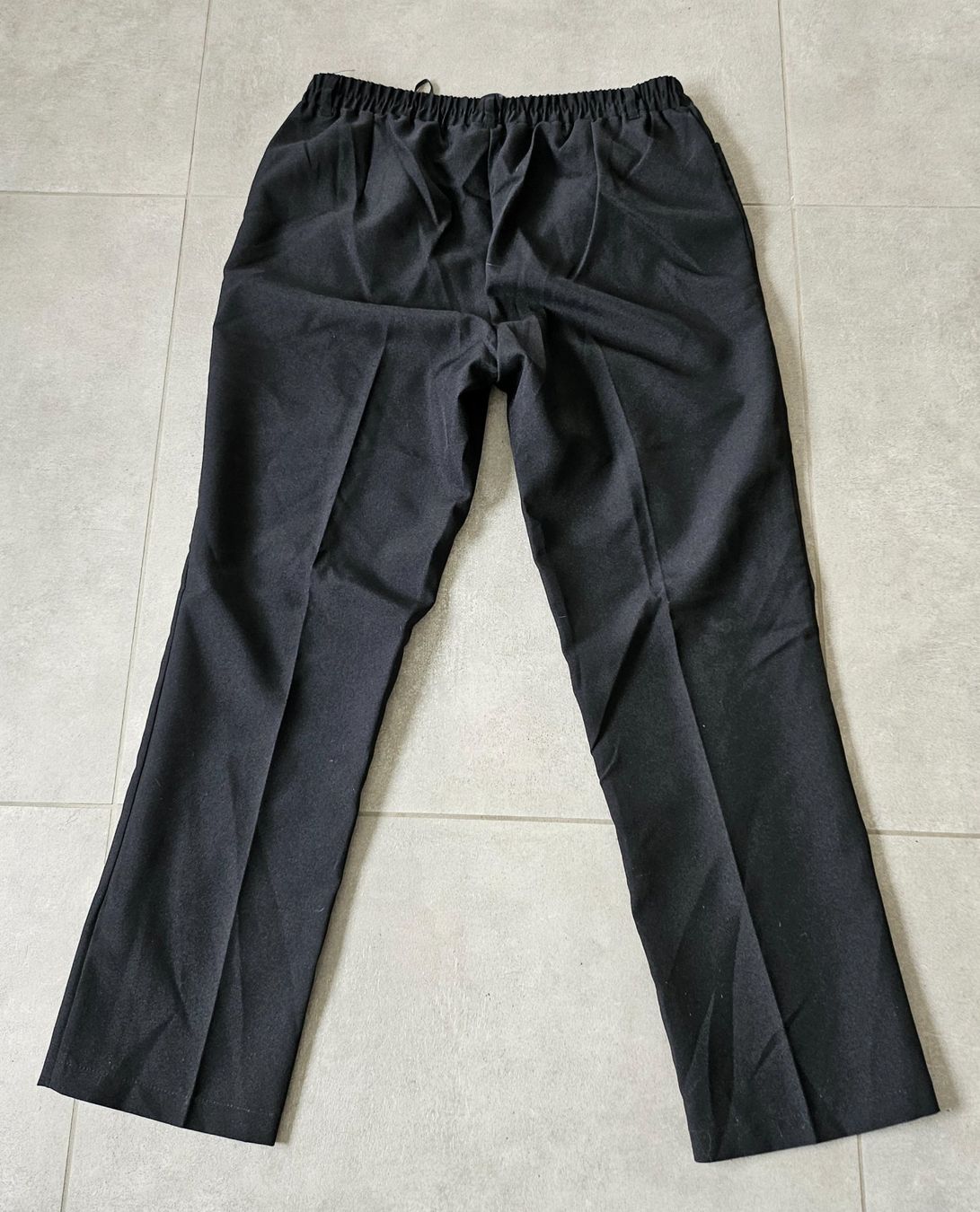 Hosen: Hose elegant,Elastbund,Kurzgrösse 21/Gr. 42 – Gebraucht aus Siblingen von Vany_McDougall 1