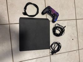 Sony PlayStation 4 Konsole mit Controller gebraucht
