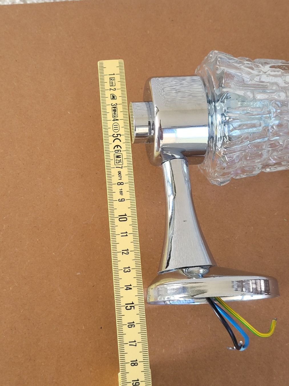 Lampen: 70er Jahre Wandlampe Pressglas Eis-Effekt  – Gebraucht aus Buttikon SZ von Renco 6